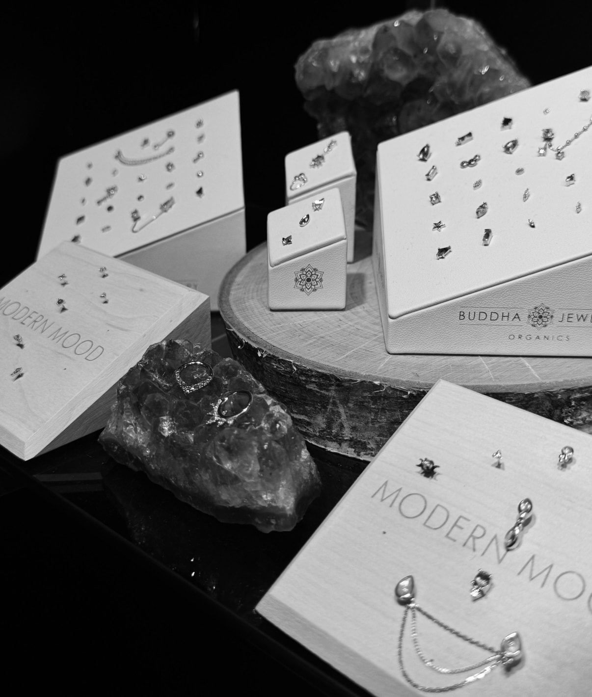 Professional body piercing at Queen of Hearts